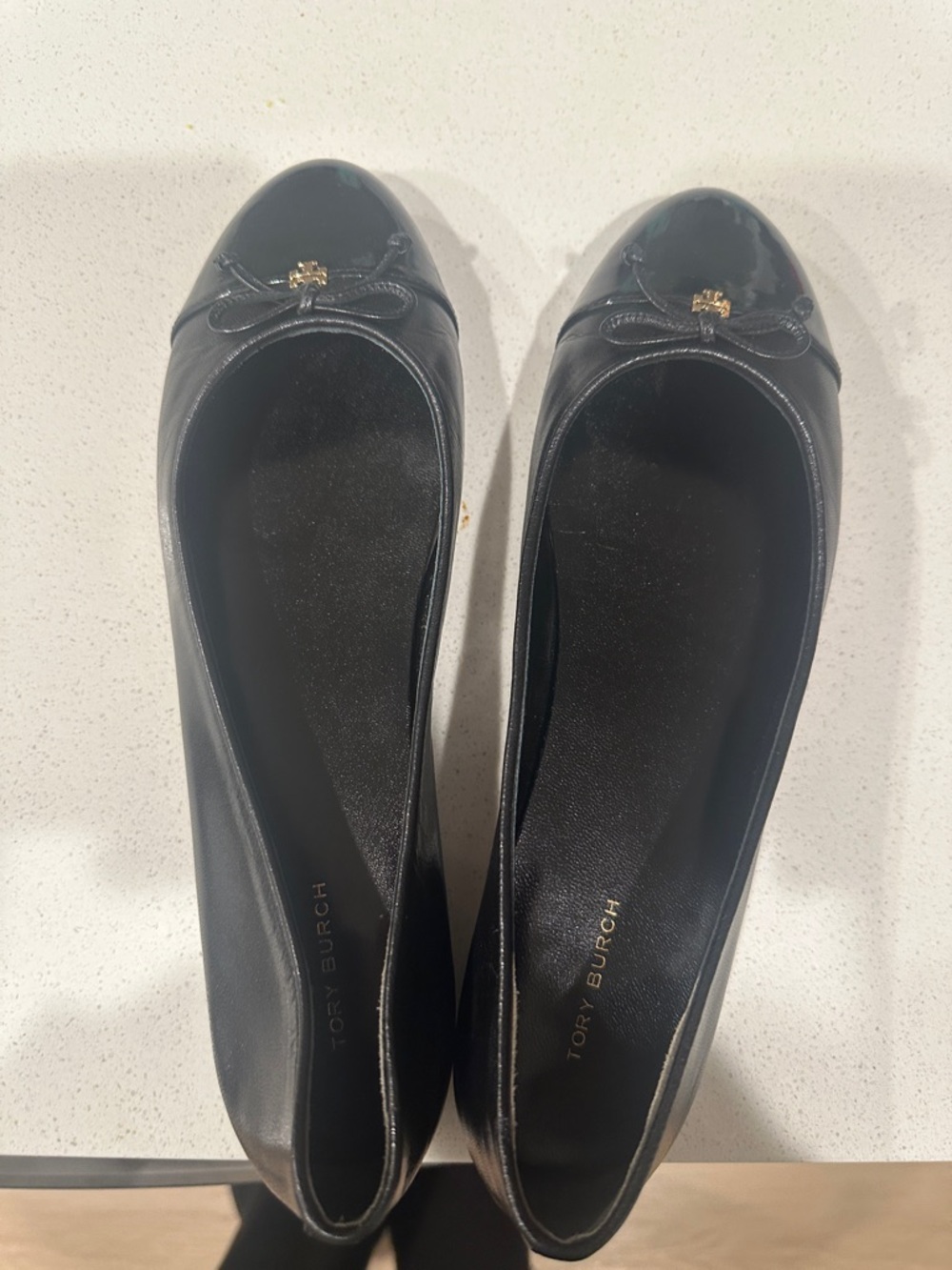 TORY BURCH Logo Bow Cap Toe Black Leather Ballet Flats 10
